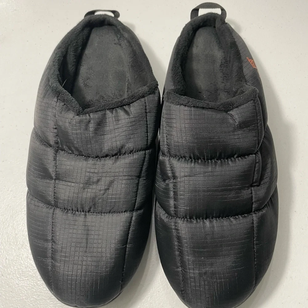 Avalanche of Men's Black Quilted Slipon  Size 12 SB-2